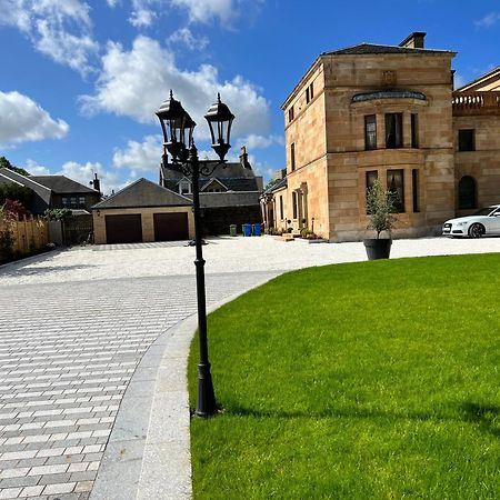 Beautiful 4-Bed Villa In グラスゴー エクステリア 写真