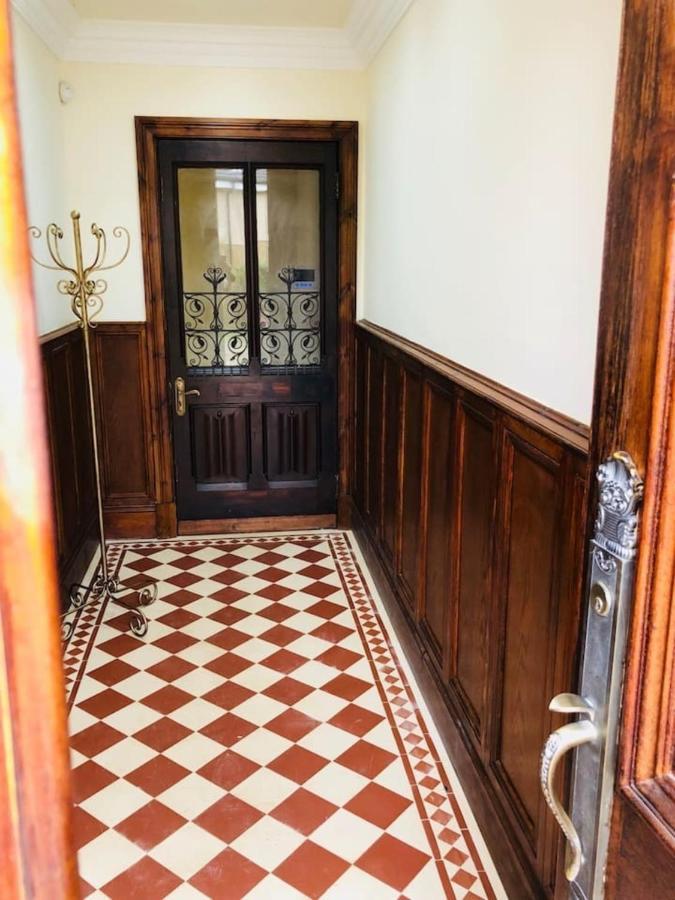 Beautiful 4-Bed Villa In グラスゴー エクステリア 写真