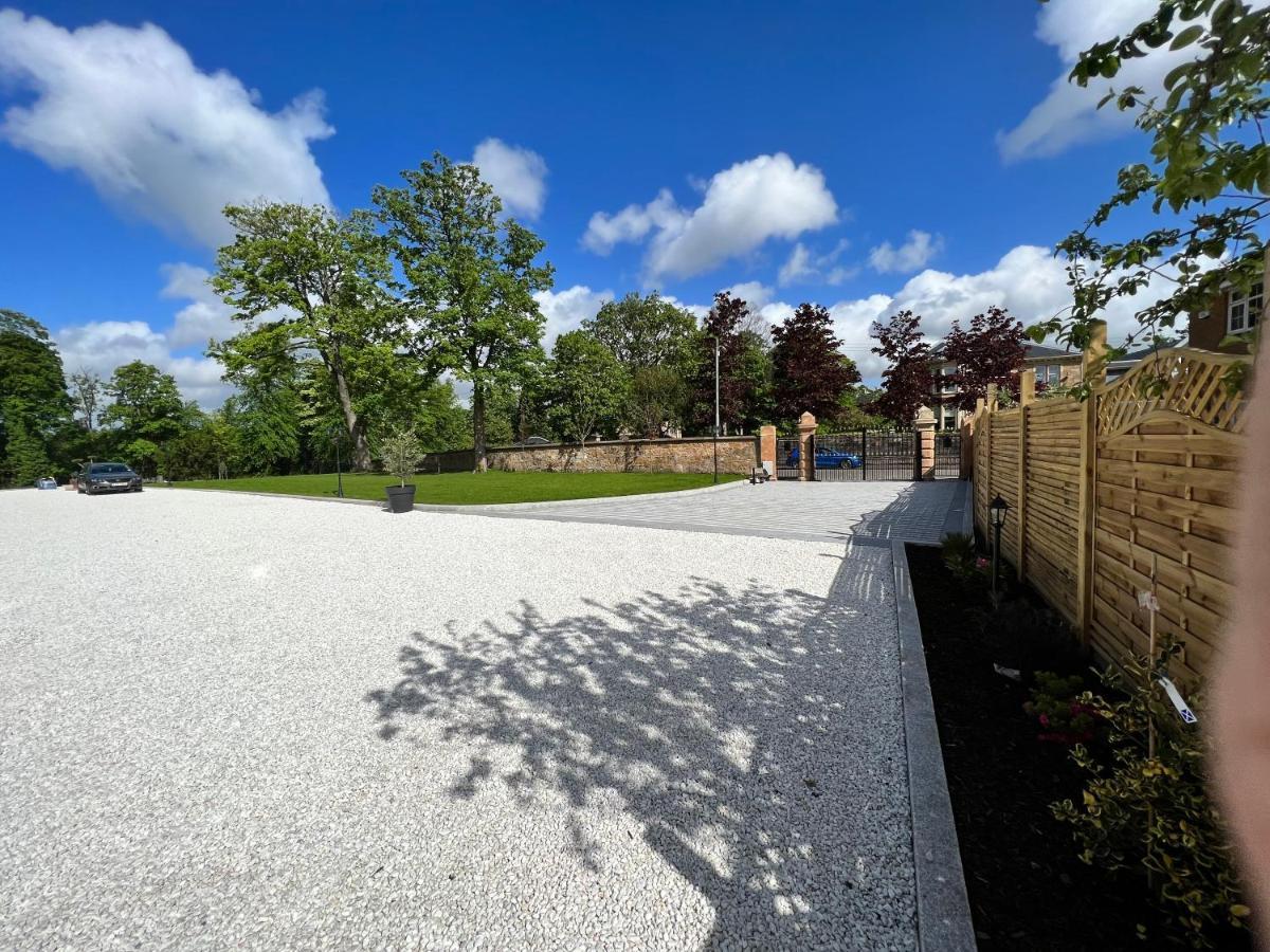 Beautiful 4-Bed Villa In グラスゴー エクステリア 写真