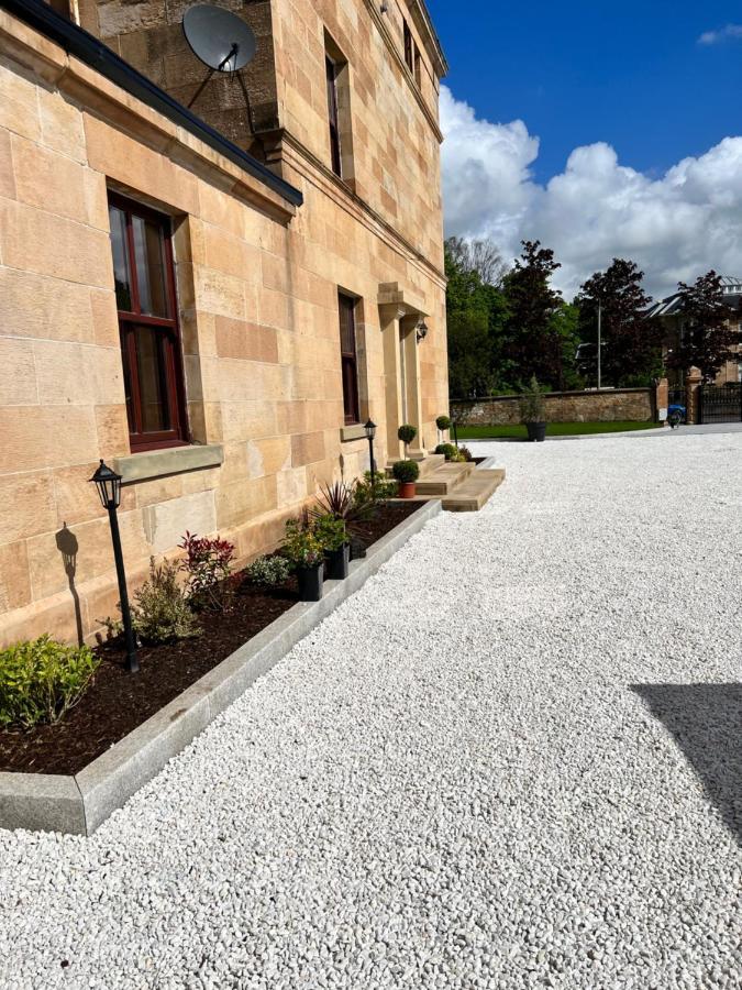Beautiful 4-Bed Villa In グラスゴー エクステリア 写真